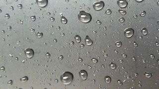 水深10mに耐える、防塵防水・耐油仕様